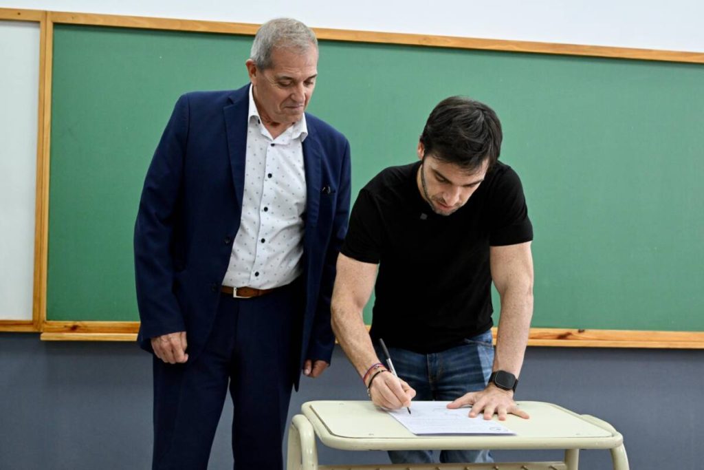 Torres anunció incremento en el ítem Profesionalidad Docente