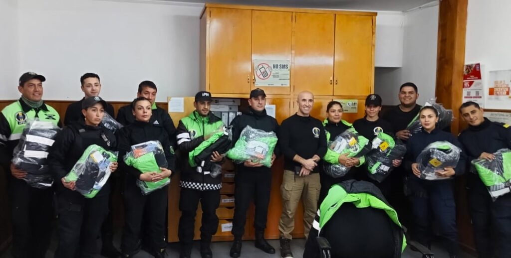 Provincia entregó nuevo equipamiento invernal a las delegaciones de la Agencia de Seguridad Vial