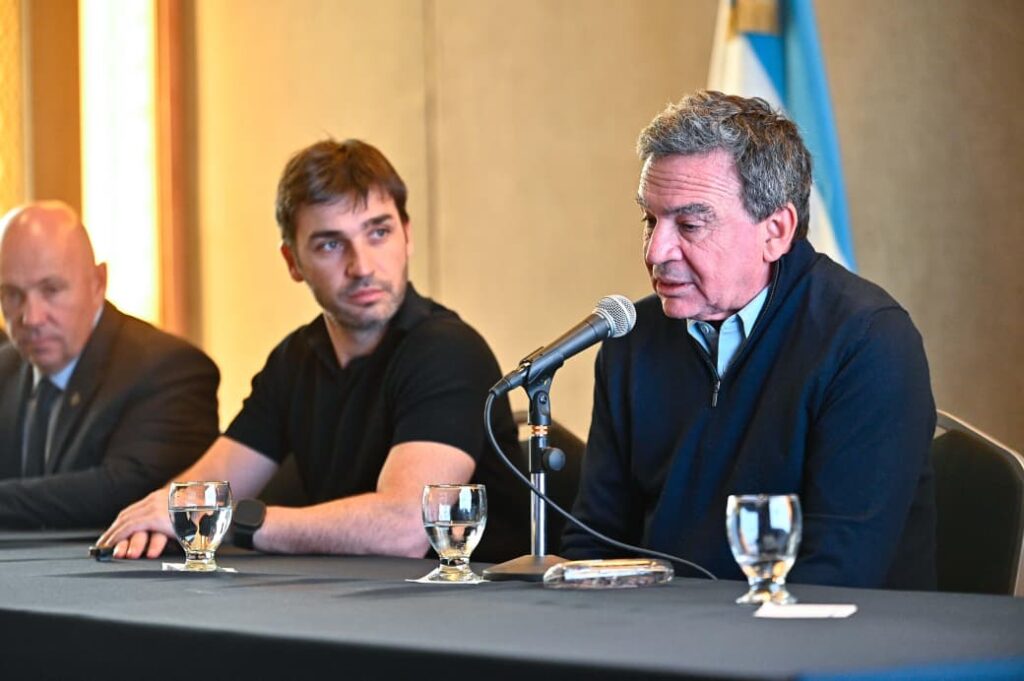 Torres anunció junto a Aluar un complejo educativo público-privado en Puerto Madryn