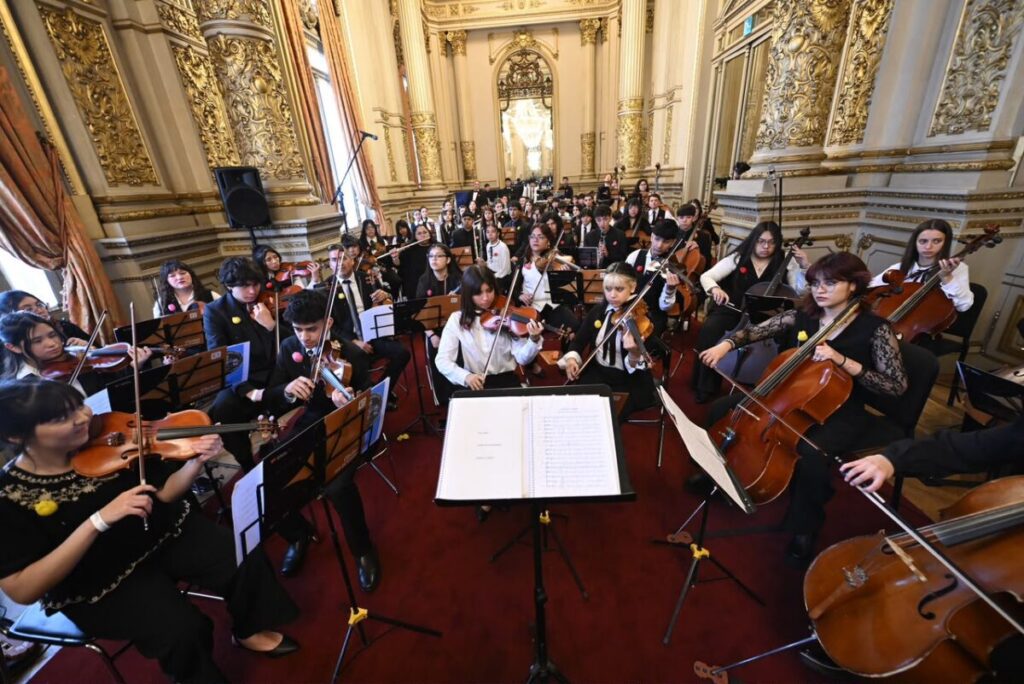 Hito histórico para Chubut: La Orquesta del Barrio INTA de Trelew deslumbró en el Teatro Colón